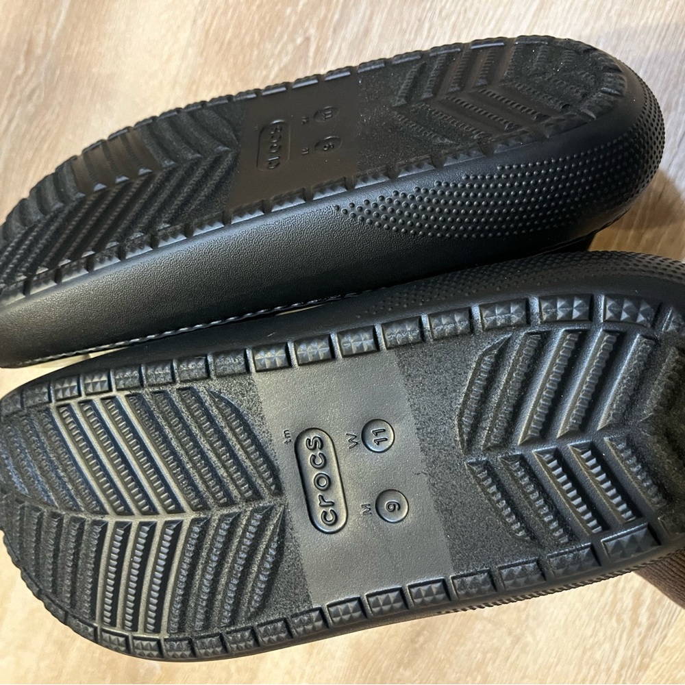 NWOT Crocs Classic Puff Moc Women's11 Men's 9 Moth - Picture 4 of 4